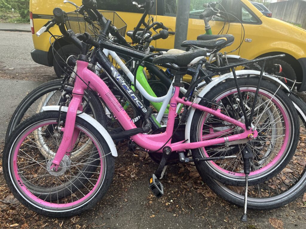 Fahrrad Altona Schloß Gelb Auto